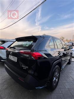 تۆیۆتا ڕاڤ 4